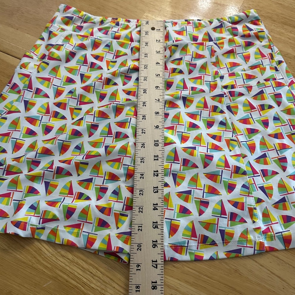 Tee2Sea Women's Sailboat Print Athletic Skort White Rainbow Size M Golf Sailing‎ - Picture 11 of 13